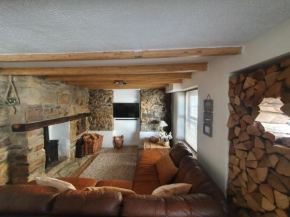Corner cottage